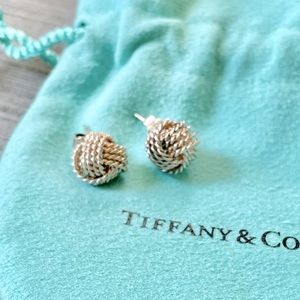 🤍Tiffany & Co. Twist Knot Earrings